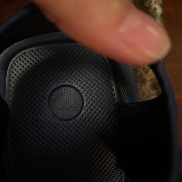 Niagara Falls cave of wind water shoes - Picture 5 of 6